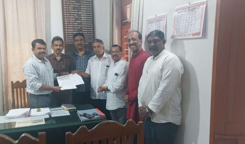 The current image has no alternative text. The file name is: 1-78-scaled.jpg