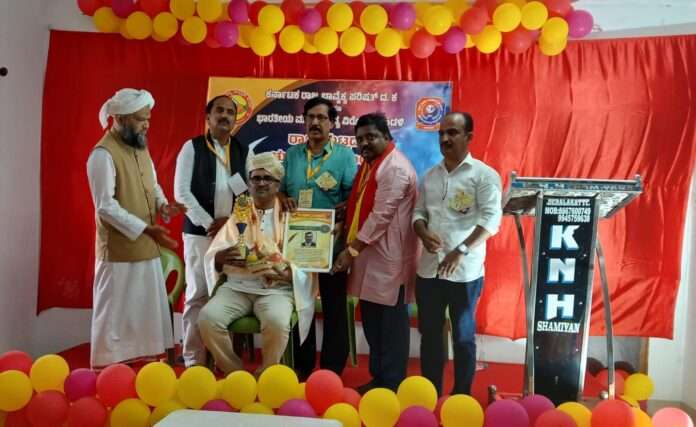 25b7cc16-4fac-4d40-ae04-589ccdf082c8