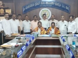 ಸುಳ್ಯ ವೆಂಕಟರಮಣ ಸೊಸೈಟಿಯಲ್ಲಿ ಪಿ.ಸಿ.ಜಯರಾಮ್ ಮತ್ತು ಎ.ವಿ.ತೀರ್ಥರಾಮರಿಗೆ ಗೌರವಾರ್ಪಣೆ -ಕ್ಯಾಲೆಂಡರ್ ಬಿಡುಗಡೆ