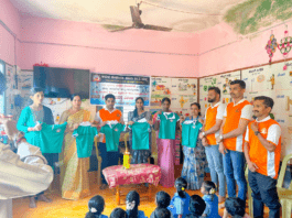 ಬಾಳುಗೋಡು: ಅಮರ ಸಂಘಟನಾ ಸಮಿತಿ ವತಿಯಿಂದ ಅಂಗನವಾಡಿ ಮಕ್ಕಳಿಗೆ ಉಚಿತ ಸಮವಸ್ತ್ರ ವಿತರಣೆ